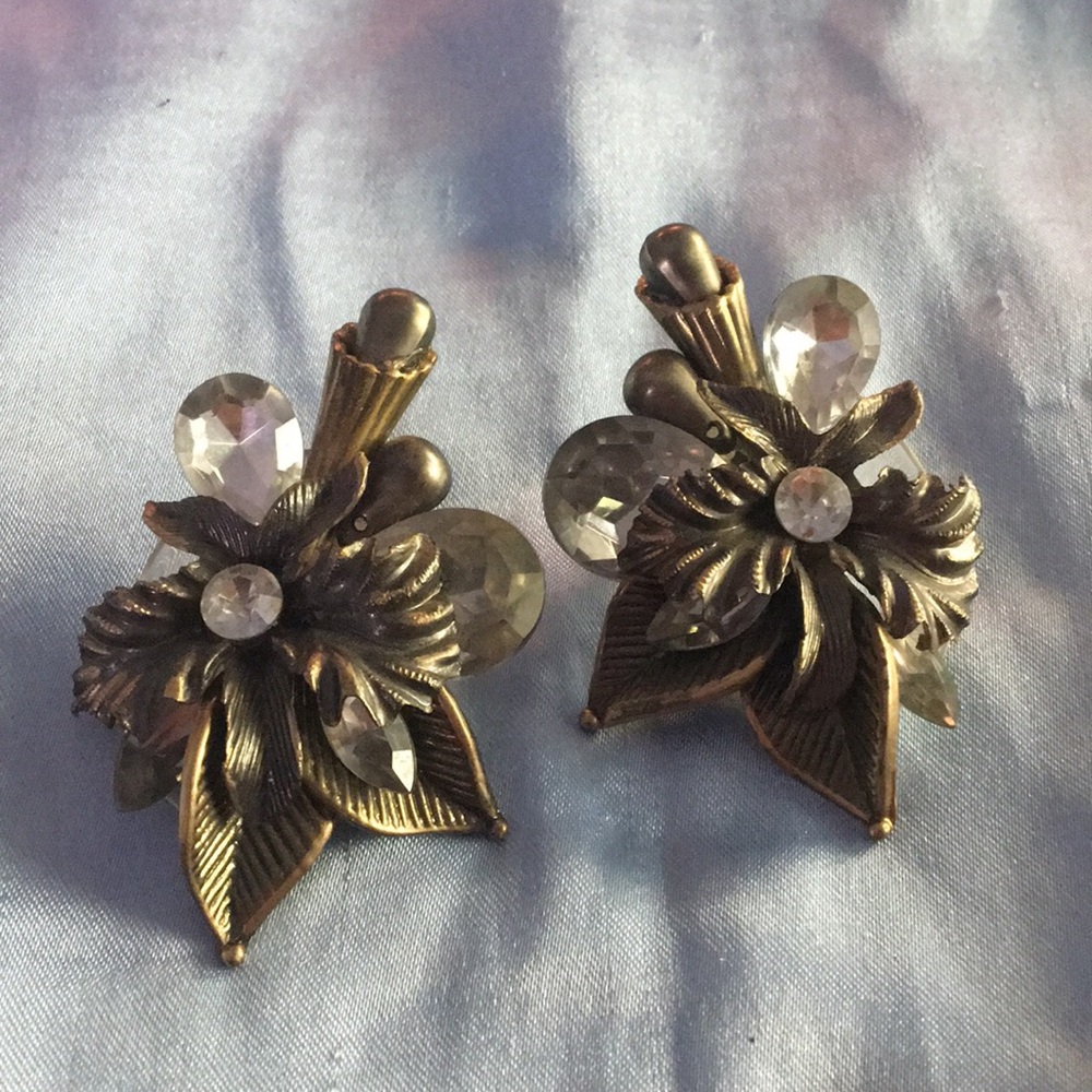 🥜TRADED🥜Vintage silver LARGE floral earrings - Picture 13 of 14